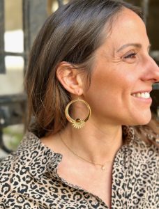 Comment les bijoux transforment votre look ?